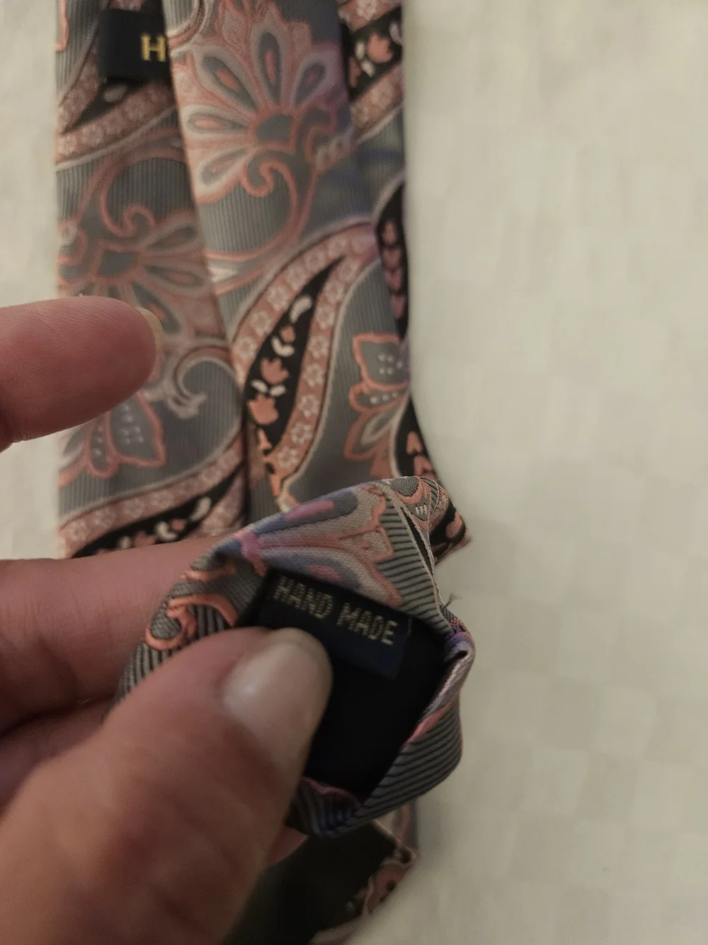 HISDERN Gray and Pink Paisley Silk-Blend Tie